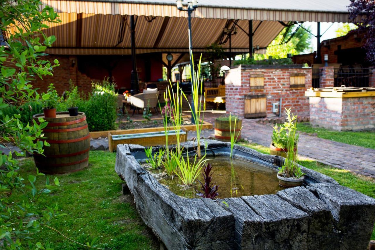 Hotel Vineyard Inn - Szoloskert Nagykanizsa Exterior photo