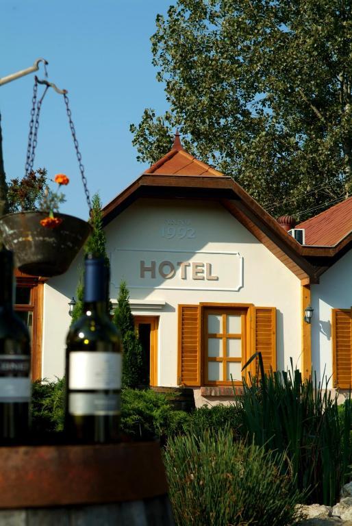 Hotel Vineyard Inn - Szoloskert Nagykanizsa Exterior photo
